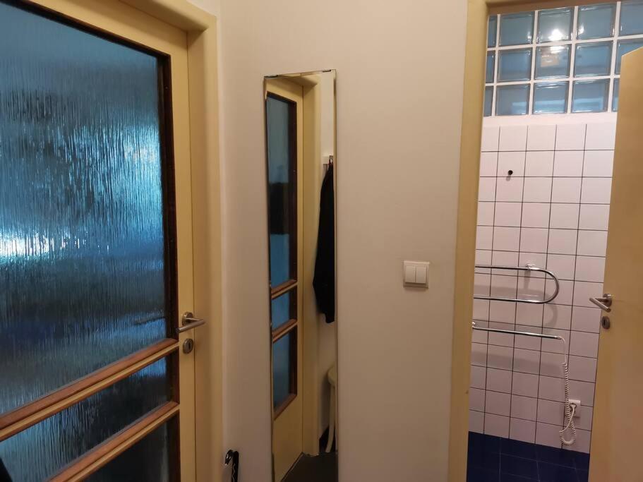 Cozy Studio In The City Centre Near Train Station Bratislava Eksteriør billede